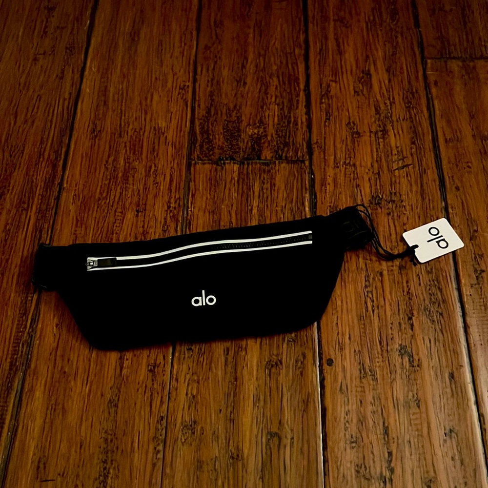Alo Black Stride Running Belt